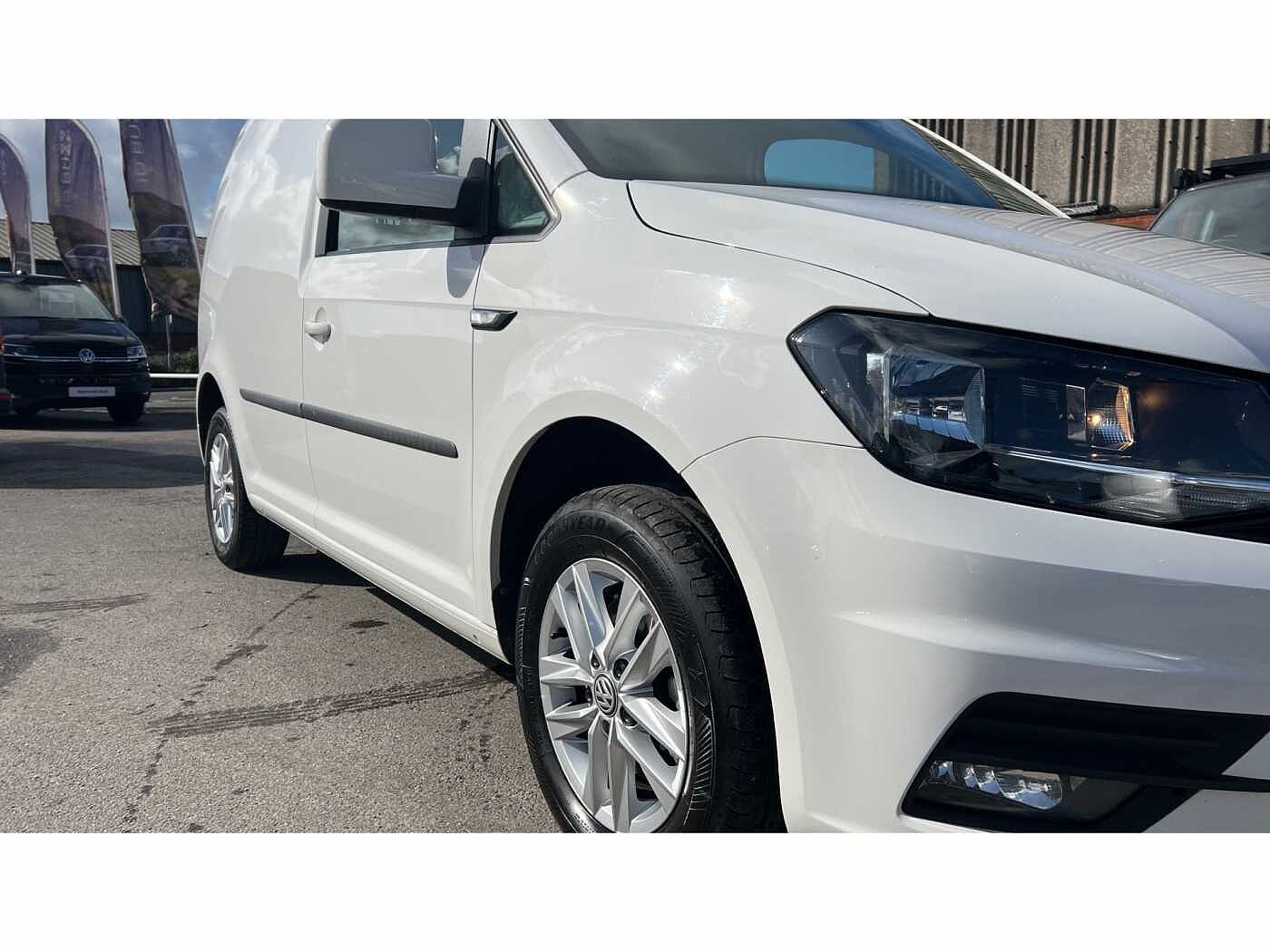 Volkswagen Caddy C20 Panel van Highline SWB EU6 102 PS 2.0 TDI BMT 5sp Manual