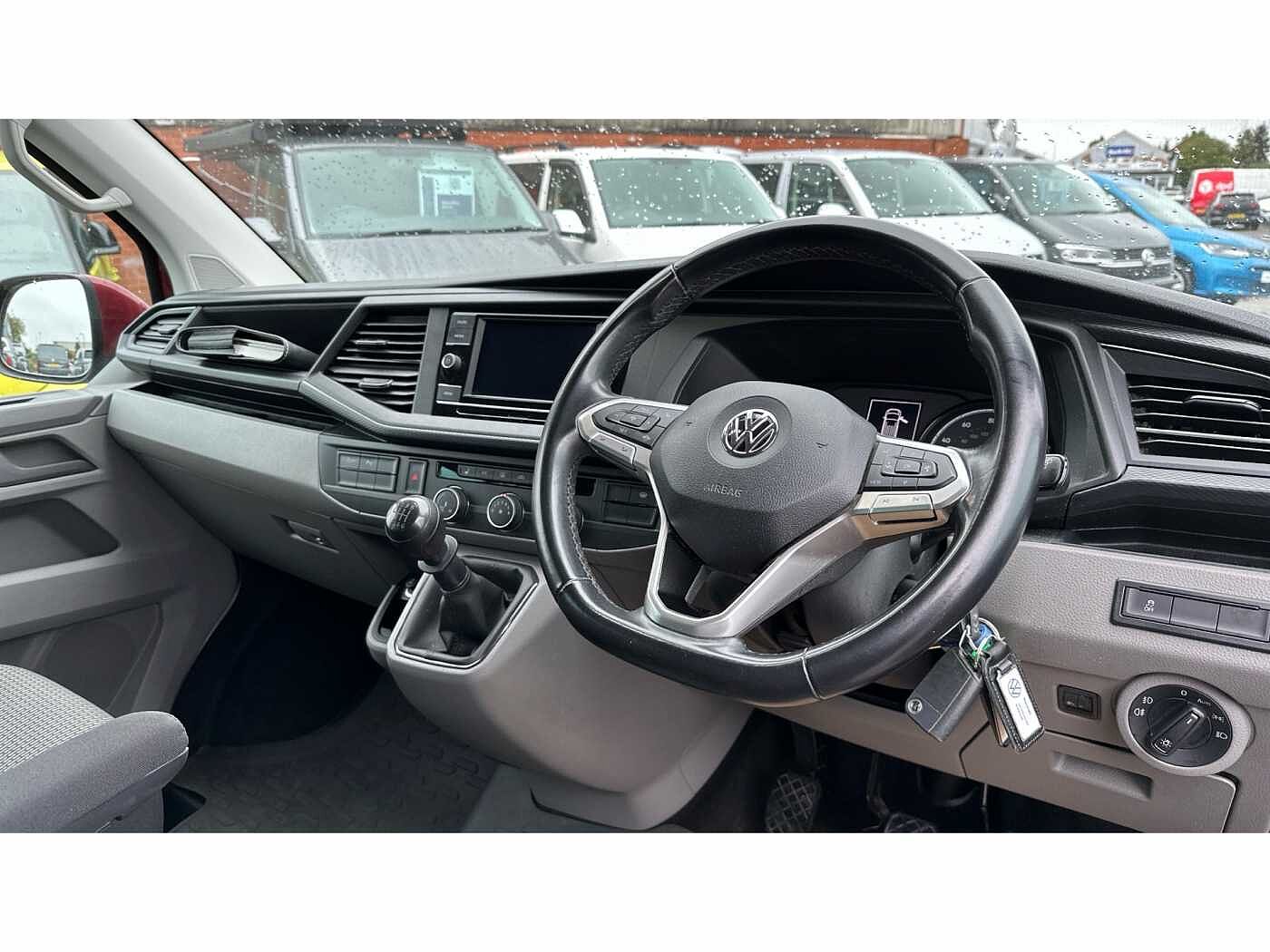 Volkswagen Transporter T32 Kombi Highline SWB 150 PS 2.0 TDI 6sp Manual