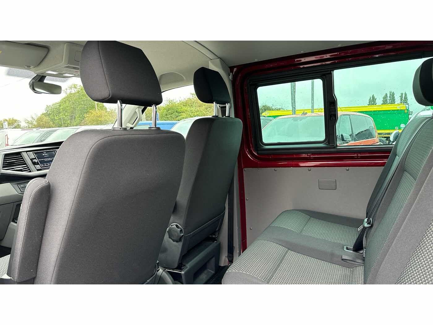 Volkswagen Transporter T32 Kombi Highline SWB 150 PS 2.0 TDI 6sp Manual