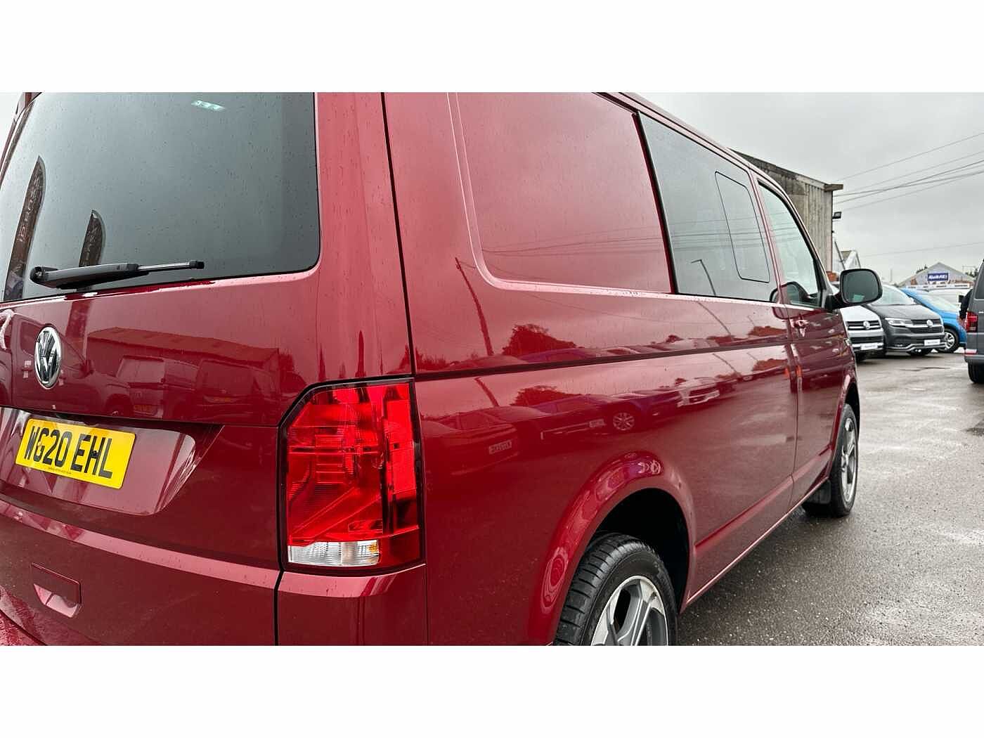 Volkswagen Transporter T32 Kombi Highline SWB 150 PS 2.0 TDI 6sp Manual