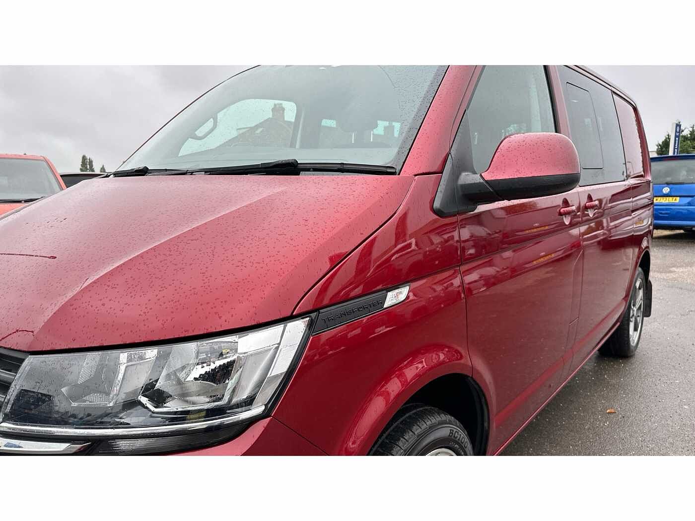 Volkswagen Transporter T32 Kombi Highline SWB 150 PS 2.0 TDI 6sp Manual