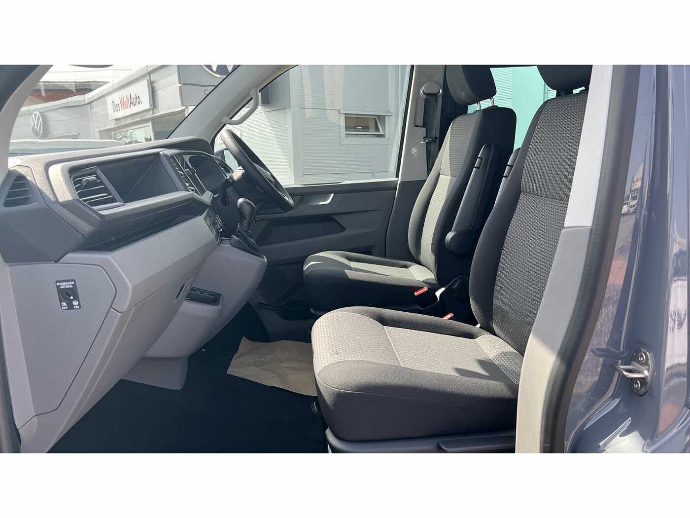 Volkswagen Transporter T32 Swb Diese 2.0 BiTDI 204 Highline Kombi Van DSG