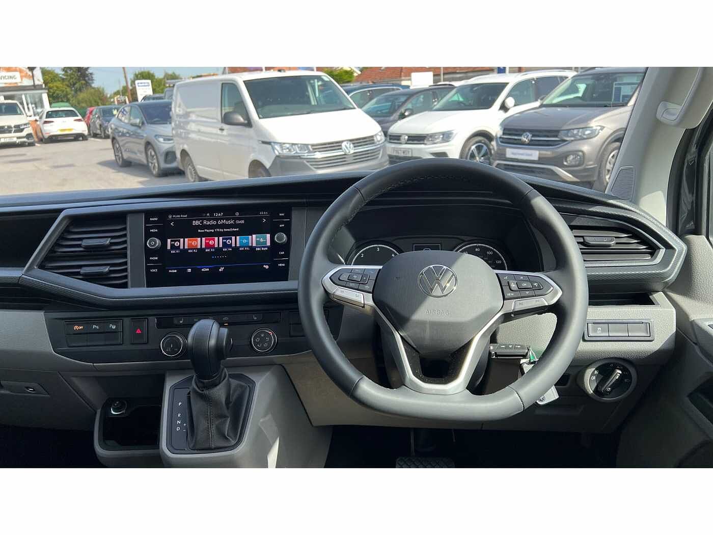 Volkswagen Transporter T32 Swb Diese 2.0 BiTDI 204 Highline Kombi Van DSG