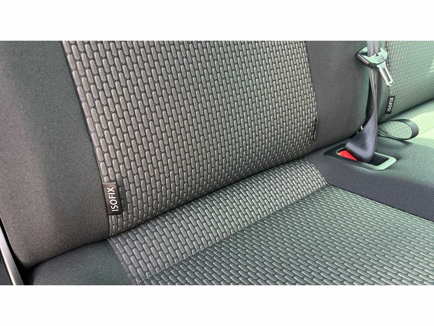 Volkswagen Transporter T32 Swb Diese 2.0 BiTDI 204 Highline Kombi Van DSG