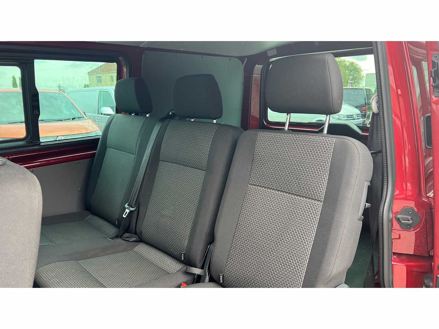 Volkswagen Transporter T32 Kombi Highline SWB 204 PS 2.0 TDI 7sp DSG 4MOTION