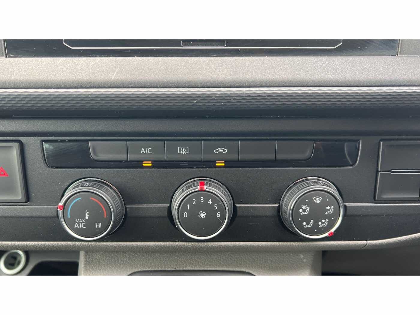 Volkswagen Transporter T32 Kombi Highline SWB 204 PS 2.0 TDI 7sp DSG 4MOTION