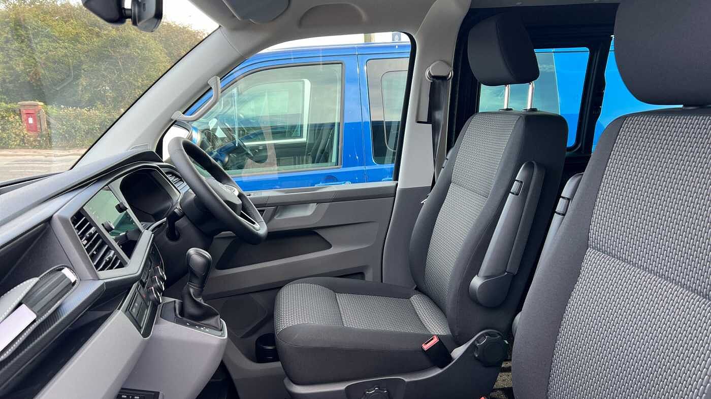 Volkswagen Transporter T32 Kombi Van Highline SWB 204 PS 2.0 TDI 7sp DSG 4MOTION