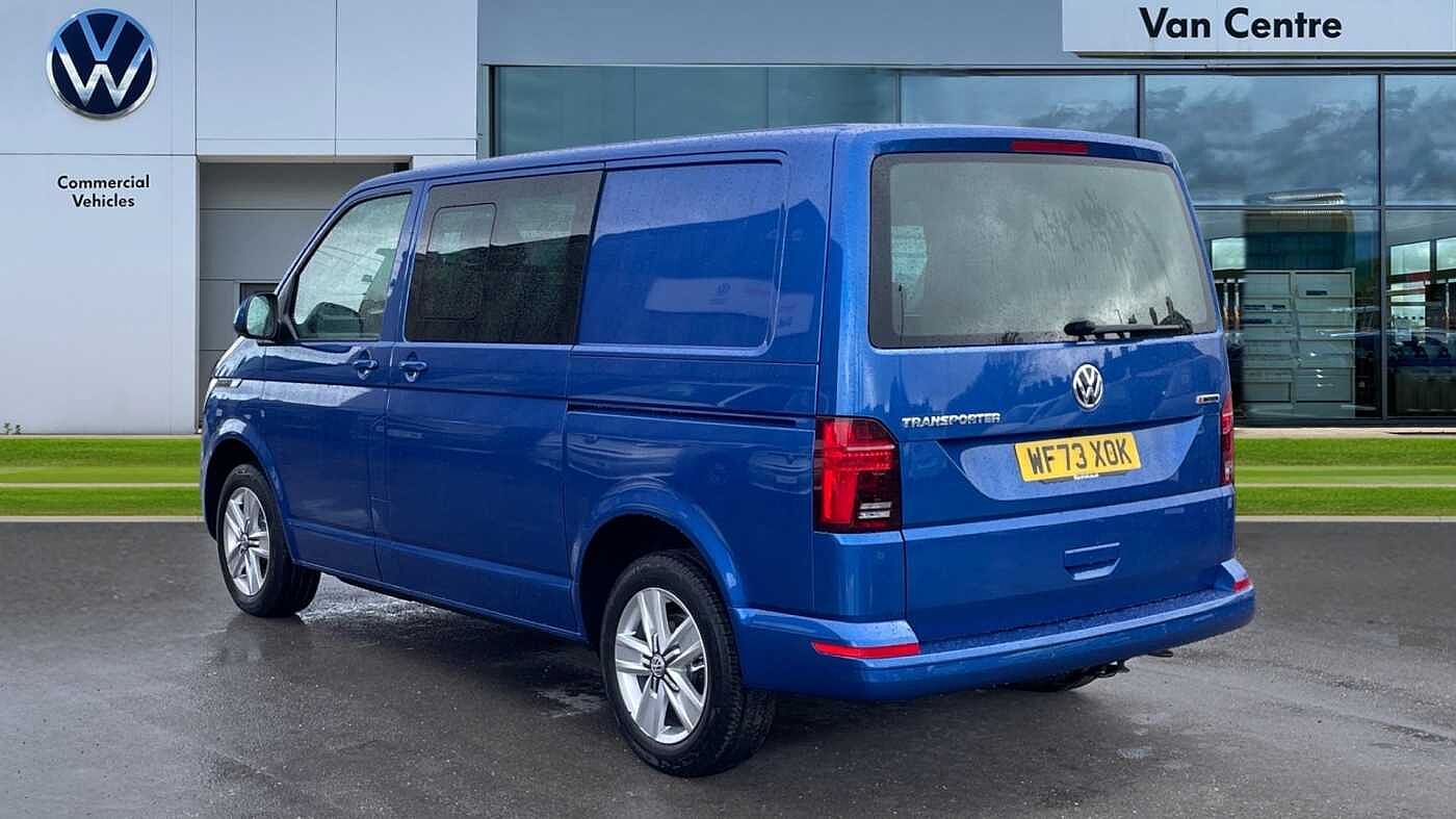Volkswagen Transporter T32 Kombi Van Highline SWB 204 PS 2.0 TDI 7sp DSG 4MOTION