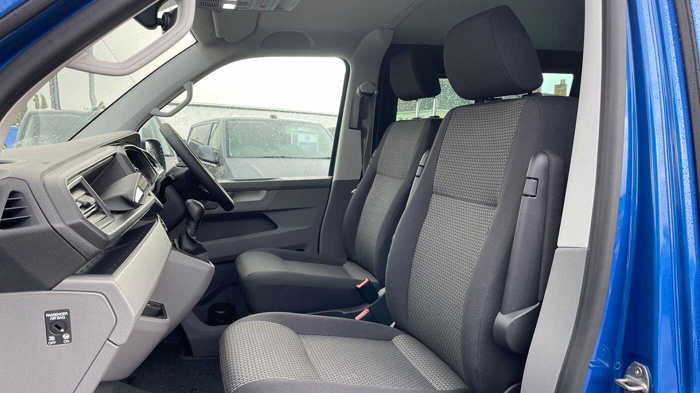 Volkswagen Transporter T32 Kombi Van Highline SWB 204 PS 2.0 TDI 7sp DSG 4MOTION