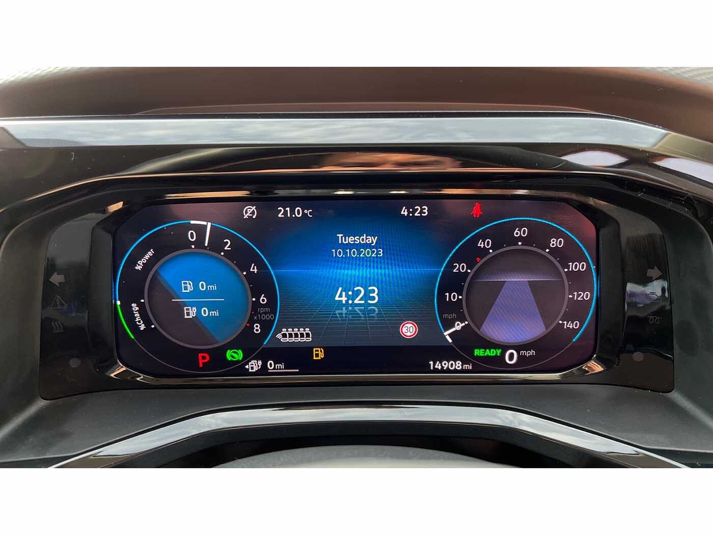Volkswagen Multivan Life Standard 218 PS 1.4 eHybrid 6-Speed DSG