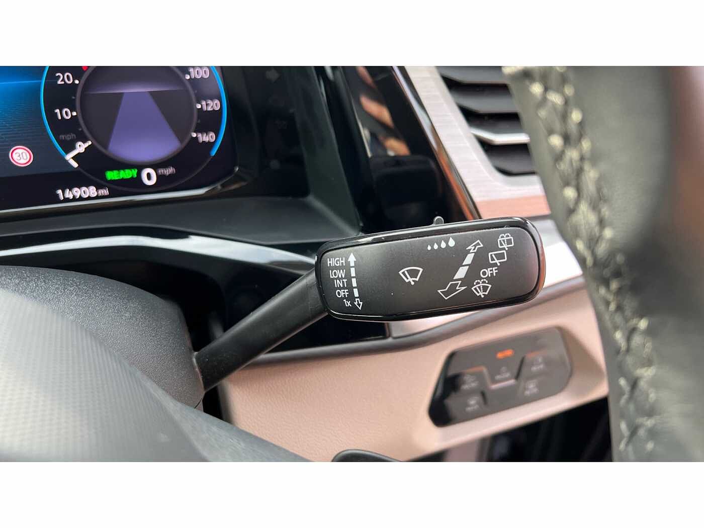 Volkswagen Multivan Life Standard 218 PS 1.4 eHybrid 6-Speed DSG