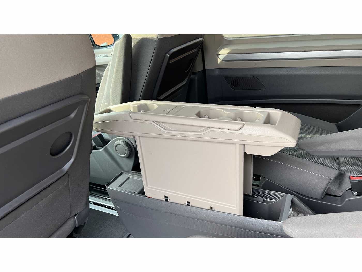 Volkswagen Multivan Life Standard 218 PS 1.4 eHybrid 6-Speed DSG