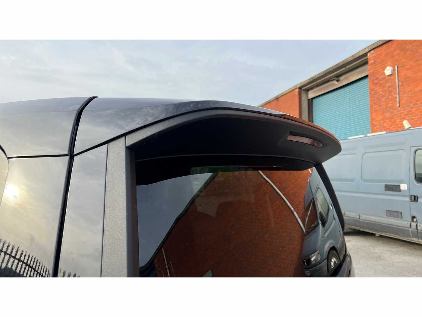 Volkswagen Multivan Life Standard 218 PS 1.4 eHybrid 6-Speed DSG
