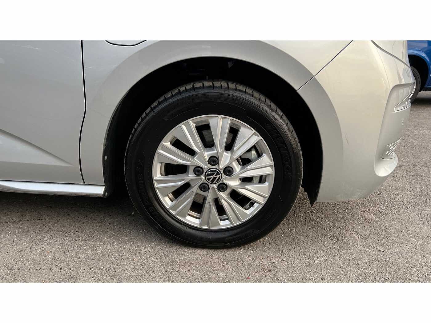 Volkswagen Multivan Life Standard 218 PS 1.4 eHybrid 6-Speed DSG