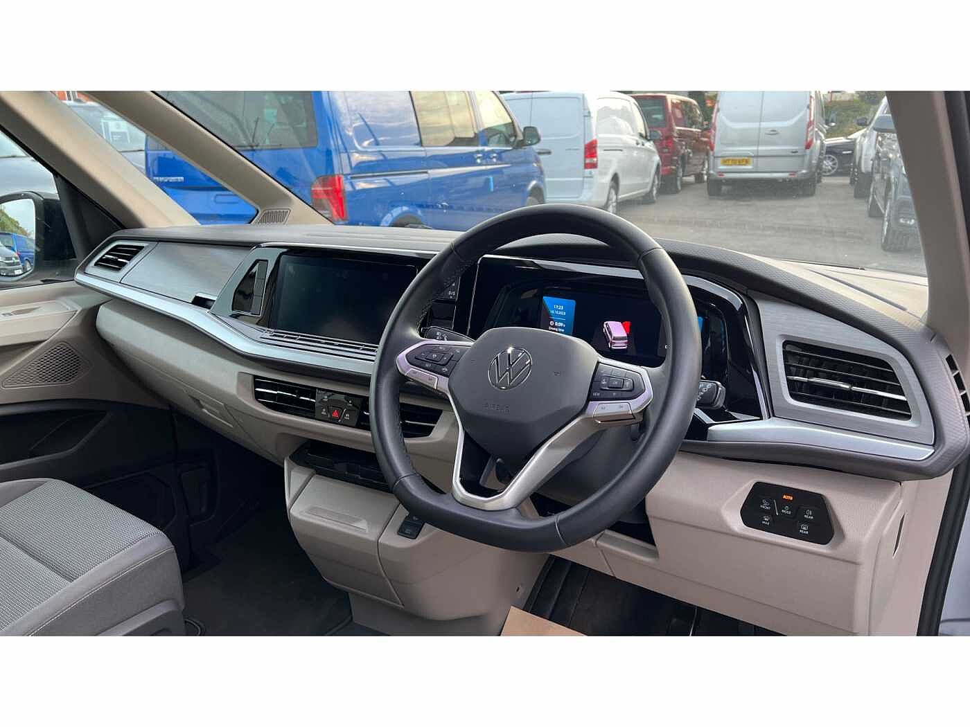 Volkswagen Multivan Life Standard 218 PS 1.4 eHybrid 6-Speed DSG