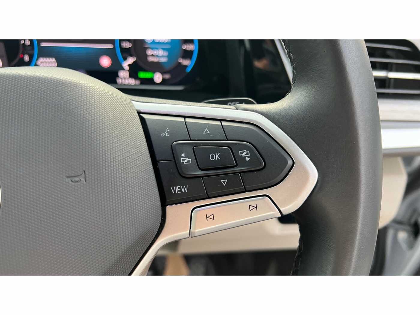 Volkswagen Multivan Life Standard 218 PS 1.4 eHybrid 6-Speed DSG