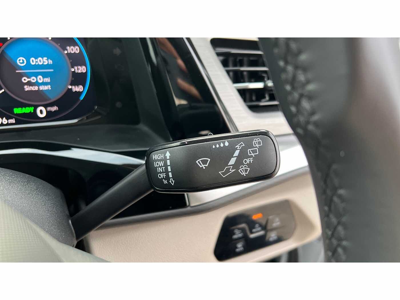 Volkswagen Multivan Life Standard 218 PS 1.4 eHybrid 6-Speed DSG