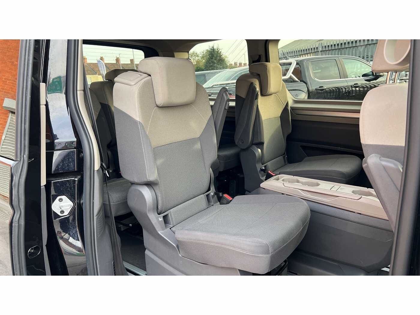 Volkswagen Multivan Life Standard 218 PS 1.4 eHybrid 6-Speed DSG