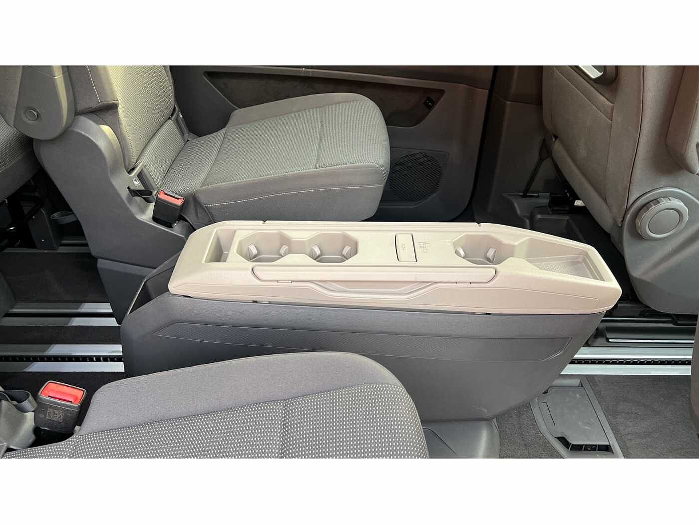 Volkswagen Multivan Life Standard 218 PS 1.4 eHybrid 6-Speed DSG