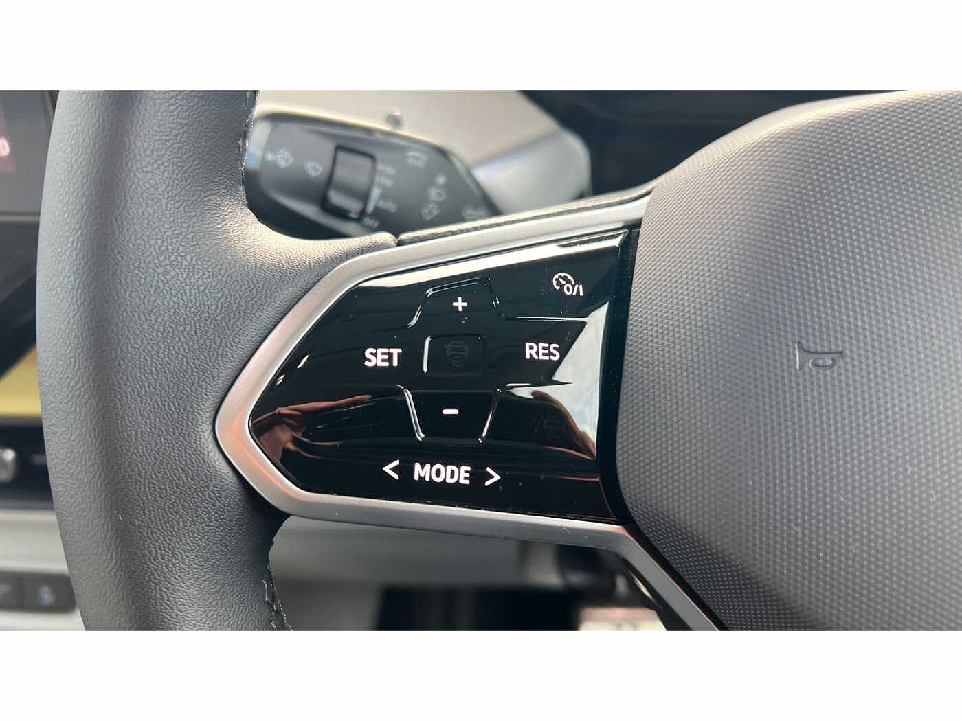 Volkswagen Id.buzz ID. Buzz Style SWB 204 PS 77 kWh Pro Electric 1 Speed Automatic