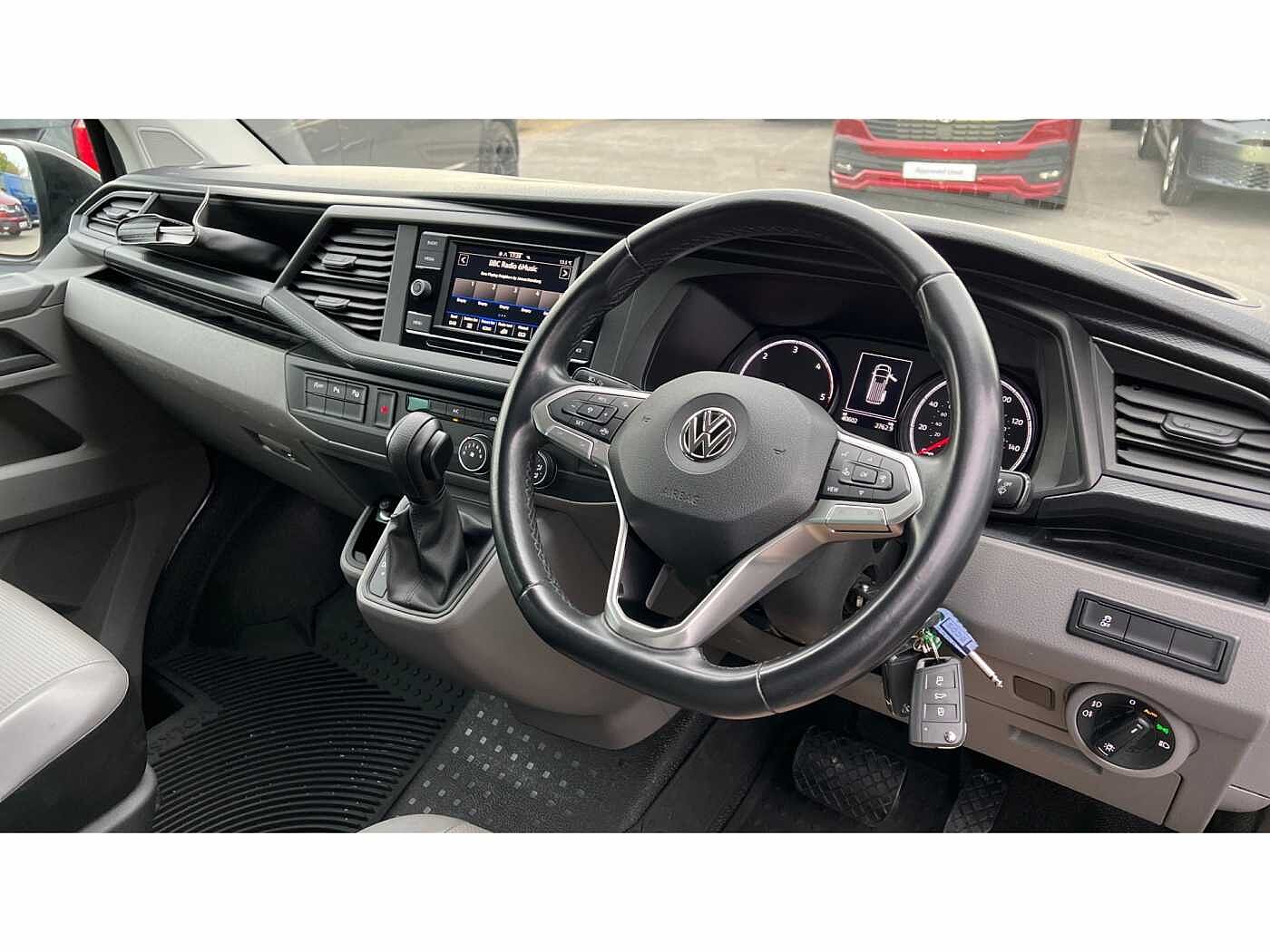 Volkswagen Transporter Volkswagen T32 Swb Diese 2.0 TDI 150 Highline Kombi Van DSG