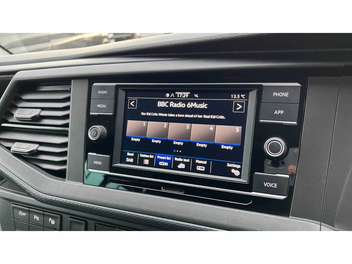 Volkswagen Transporter Volkswagen T32 Swb Diese 2.0 TDI 150 Highline Kombi Van DSG