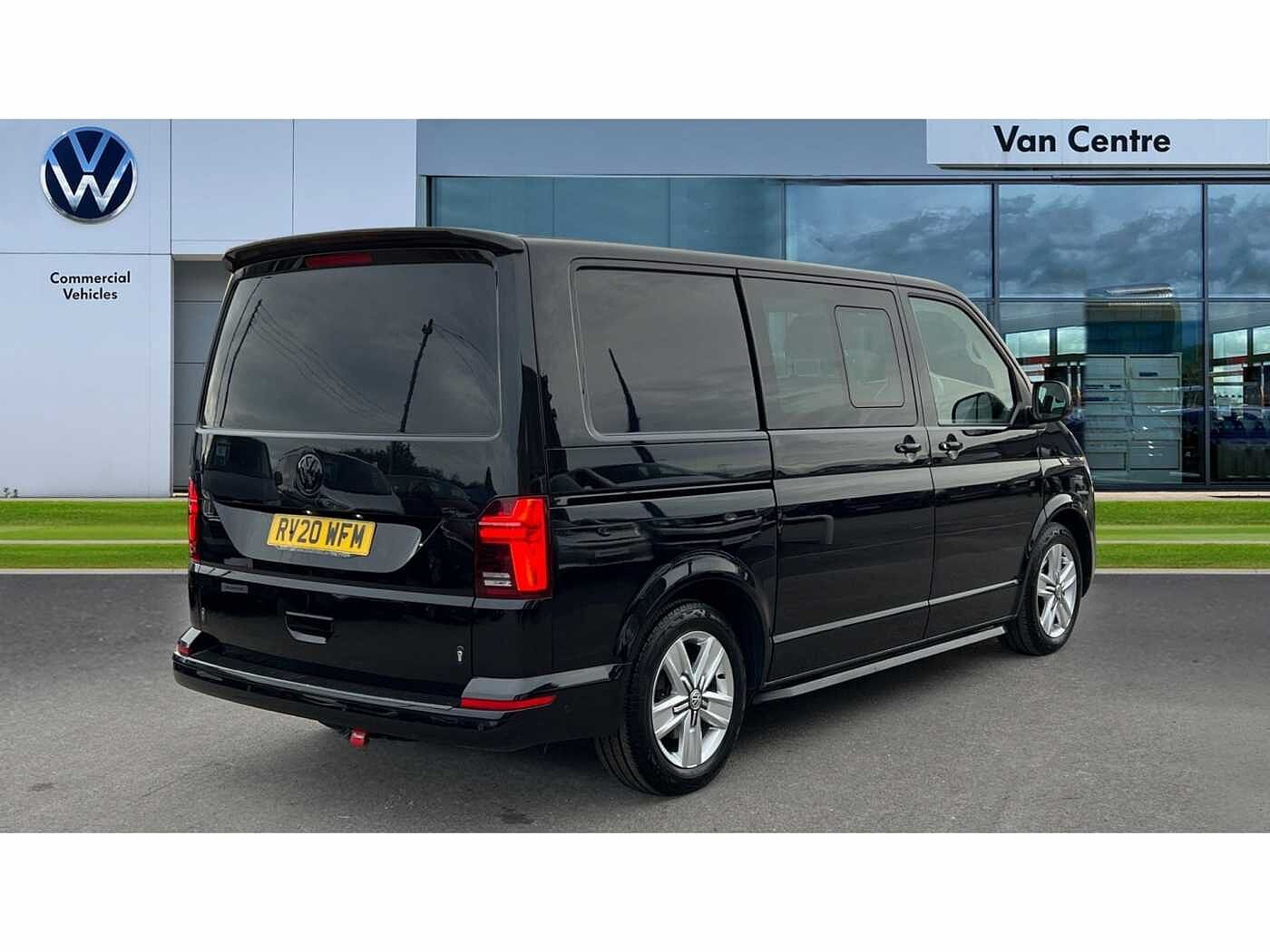 Volkswagen Transporter Volkswagen T32 Swb Diese 2.0 TDI 150 Highline Kombi Van DSG