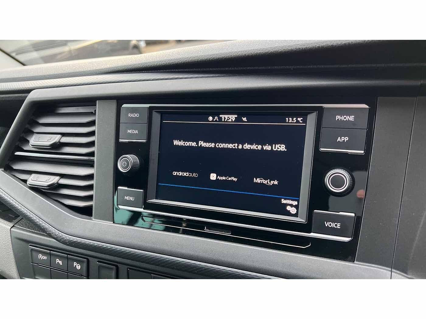 Volkswagen Transporter Volkswagen T32 Swb Diese 2.0 TDI 150 Highline Kombi Van DSG