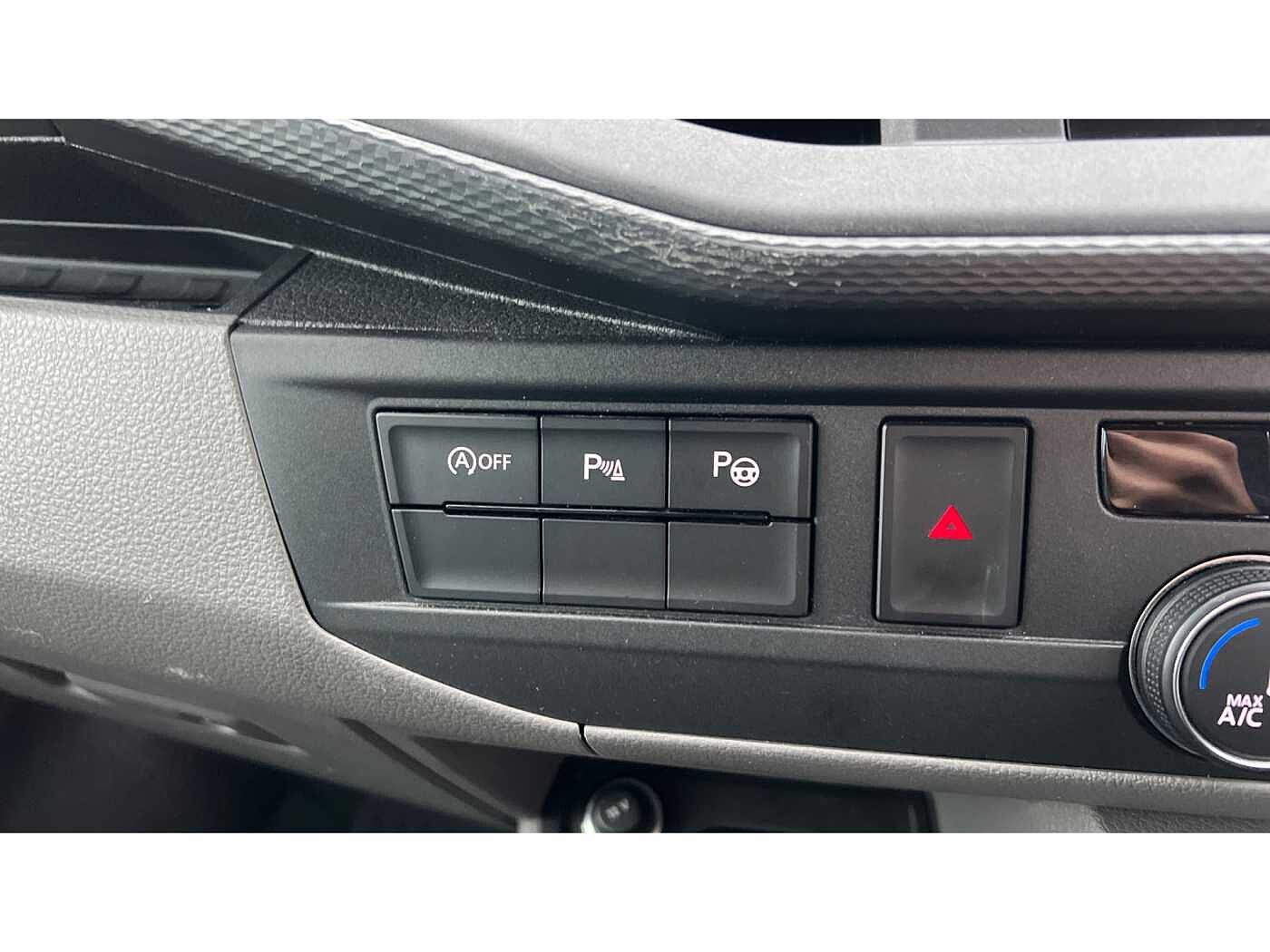 Volkswagen Transporter Volkswagen T32 Swb Diese 2.0 TDI 150 Highline Kombi Van DSG