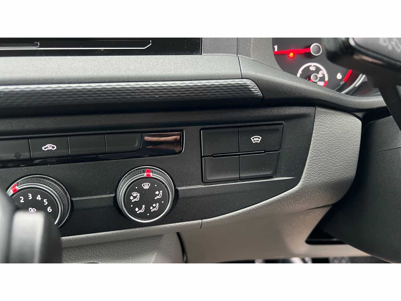 Volkswagen Transporter Volkswagen T32 Swb Diese 2.0 TDI 150 Highline Kombi Van DSG