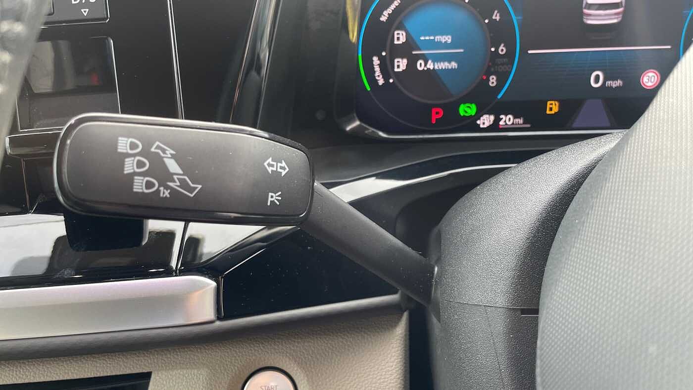 Volkswagen Multivan Life Standard 218 PS 1.4 eHybrid 6-Speed DSG