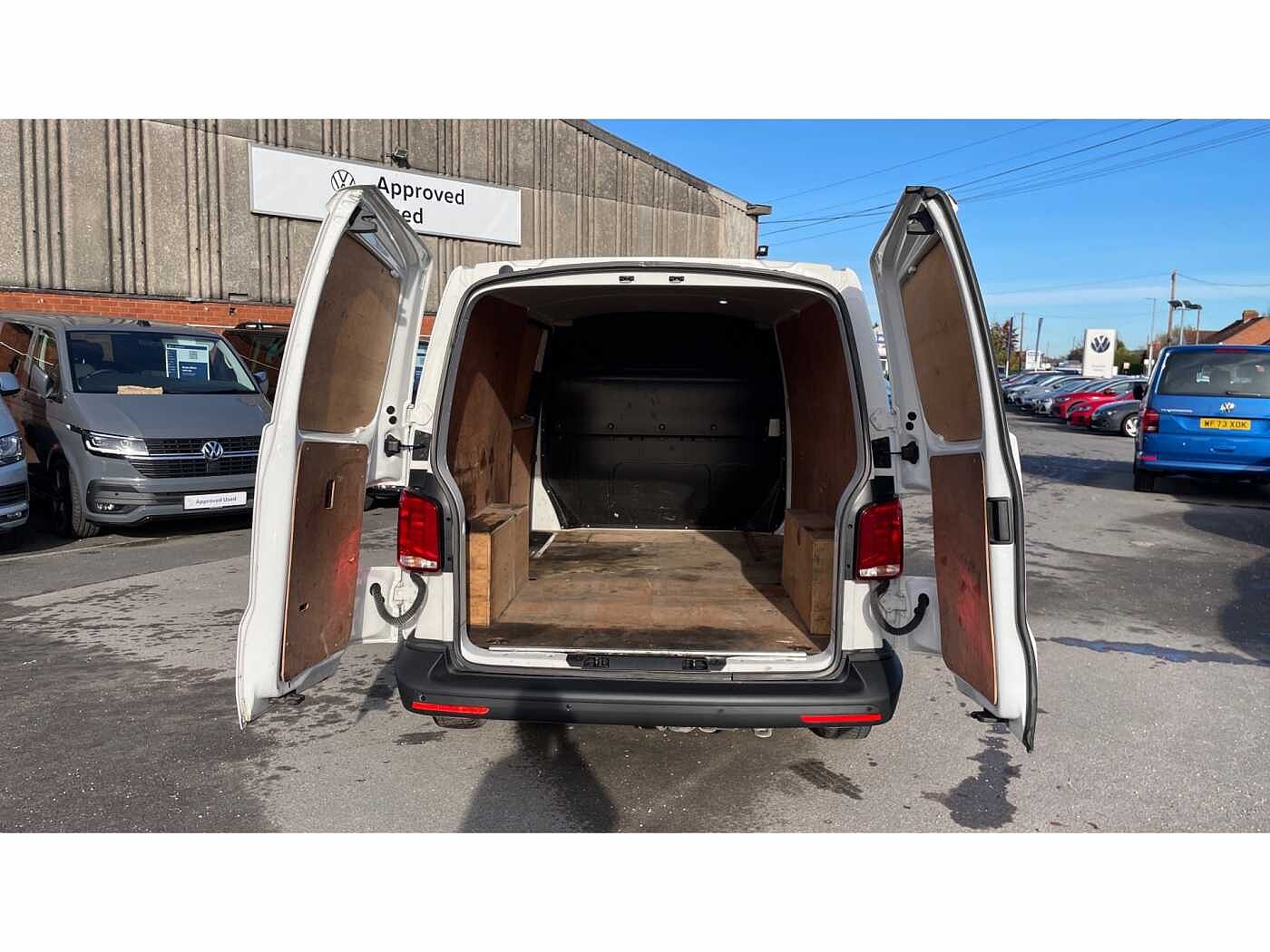 Volkswagen Transporter T32 Panel van Startline LWB 150 PS 2.0 TDI BMT 6sp Manual