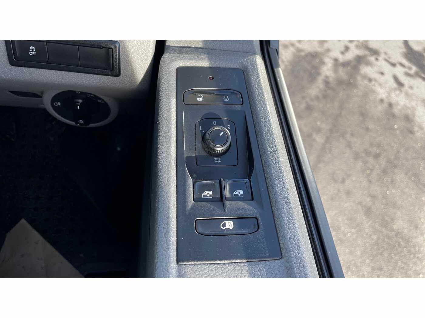 Volkswagen Transporter T32 Panel van Startline LWB 150 PS 2.0 TDI BMT 6sp Manual