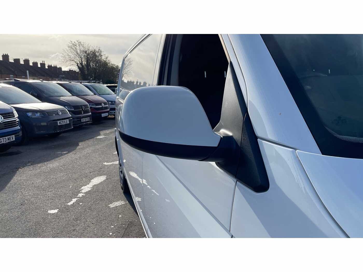 Volkswagen Transporter T32 Panel van Startline LWB 150 PS 2.0 TDI BMT 6sp Manual