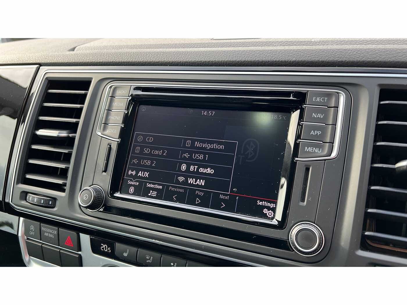 Volkswagen Caravelle Executive SWB 150 PS 2.0 TDI BMT 7sp DSG