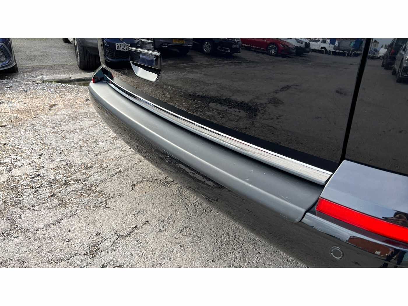 Volkswagen Caravelle Executive SWB 150 PS 2.0 TDI BMT 7sp DSG