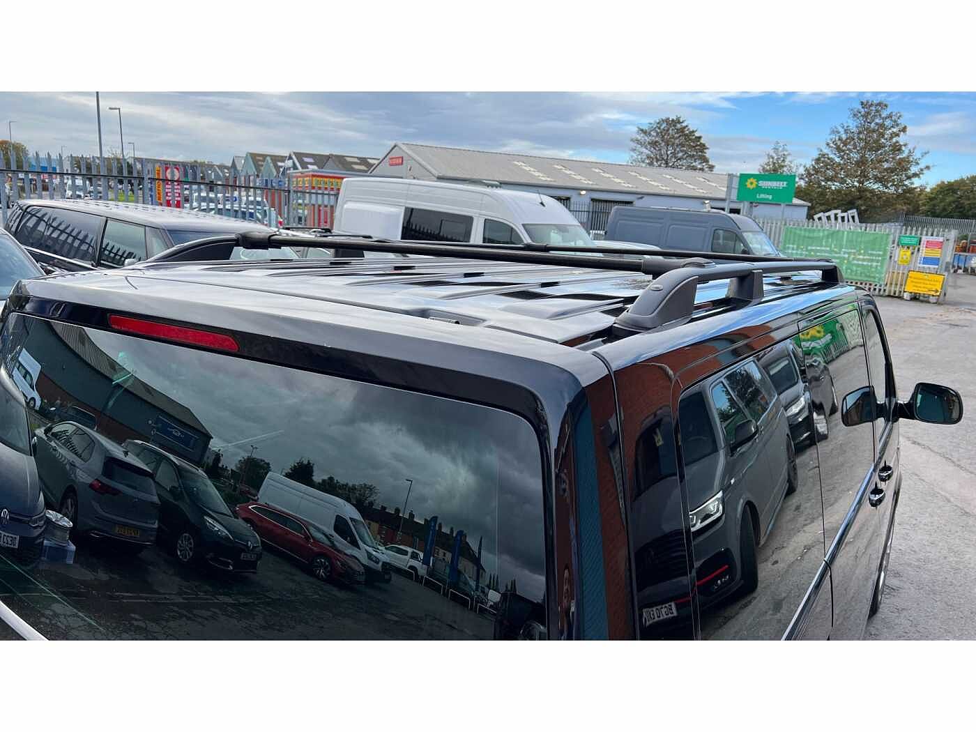 Volkswagen Caravelle Executive SWB 150 PS 2.0 TDI BMT 7sp DSG