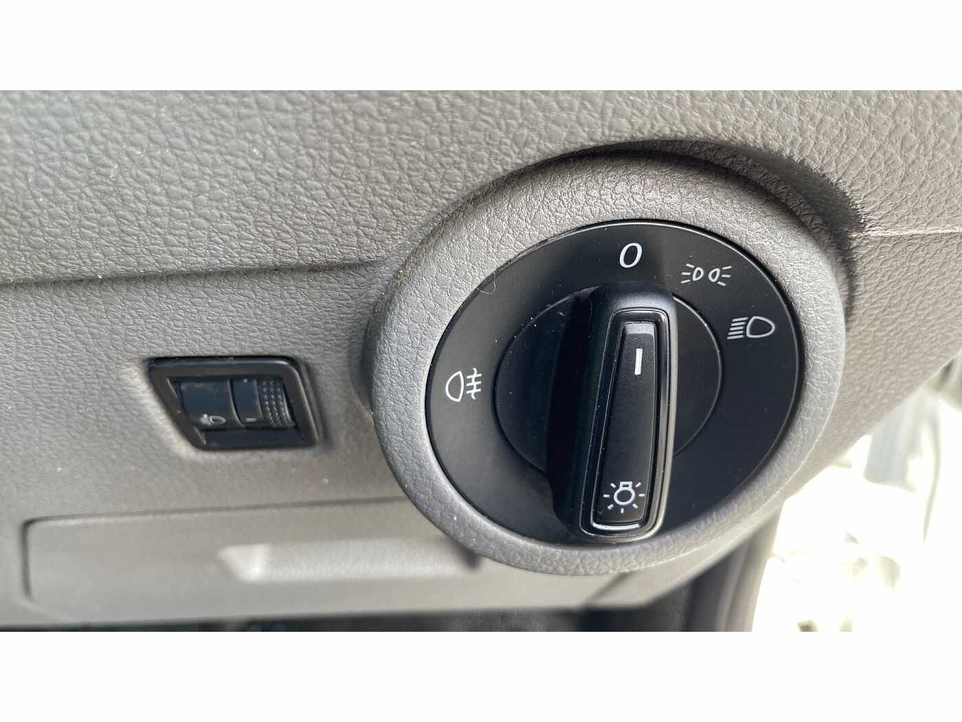 Volkswagen Transporter T32 Panel van Startline LWB 150 PS 2.0 TDI BMT 6sp Manual