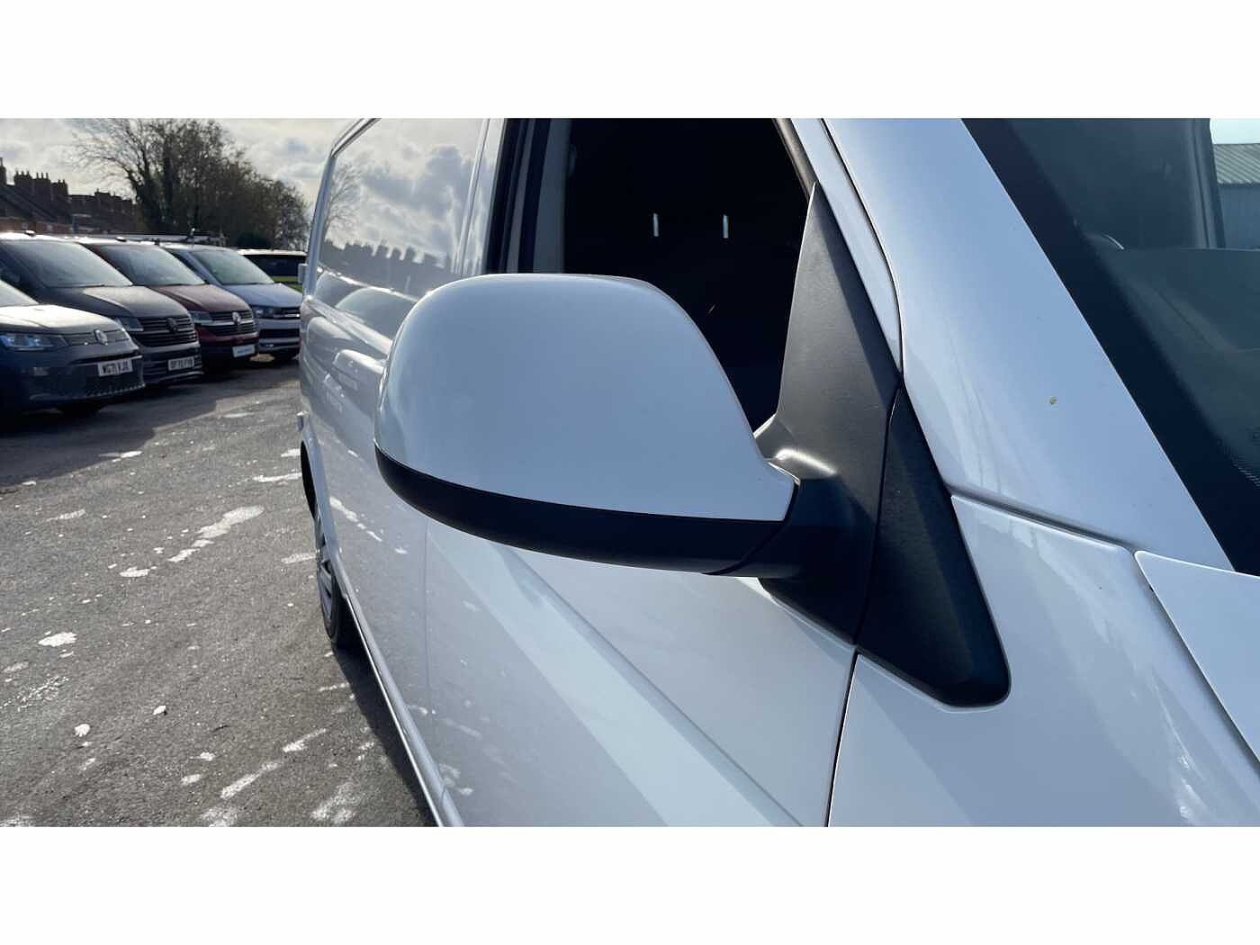 Volkswagen Transporter T32 Panel van Startline LWB 150 PS 2.0 TDI BMT 6sp Manual