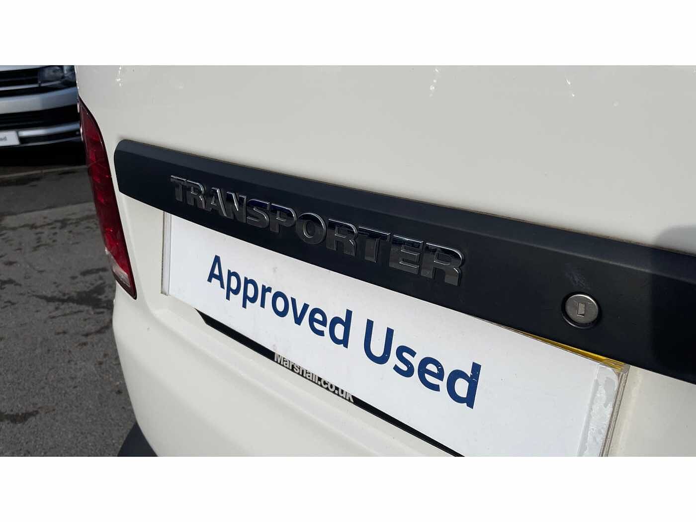 Volkswagen Transporter T32 Panel van Startline LWB 150 PS 2.0 TDI BMT 6sp Manual