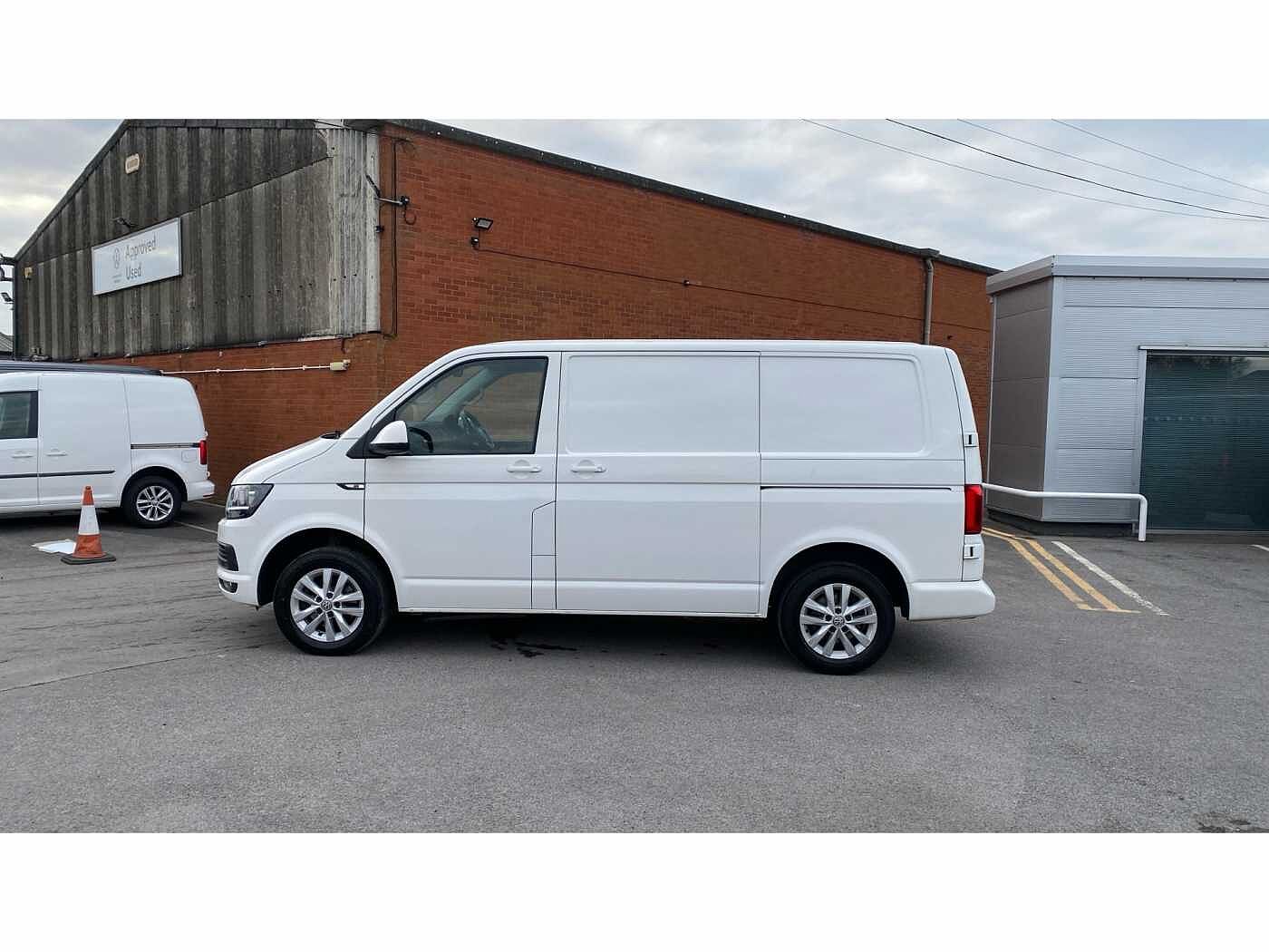 Volkswagen Transporter T28 Panel van Highline SWB 102 PS 2.0 TDI BMT 5sp Manual