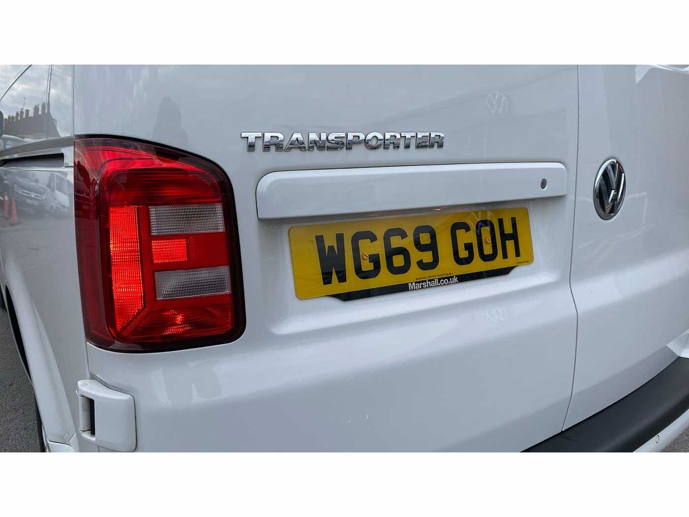 Volkswagen Transporter T28 Panel van Highline SWB 102 PS 2.0 TDI BMT 5sp Manual