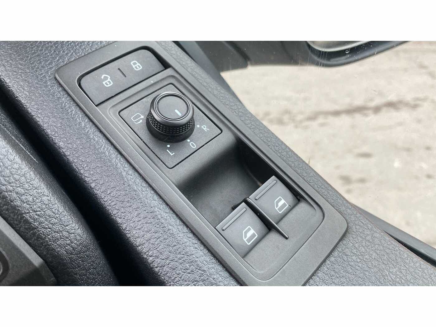 Volkswagen Transporter T28 Panel van Highline SWB 102 PS 2.0 TDI BMT 5sp Manual