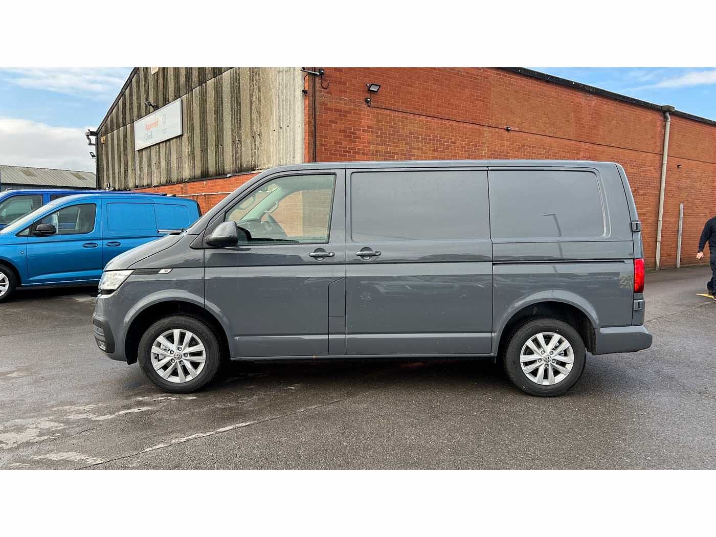 Volkswagen Transporter T28 Panel van Highline SWB 110 PS 2.0 TDI 5sp Manual