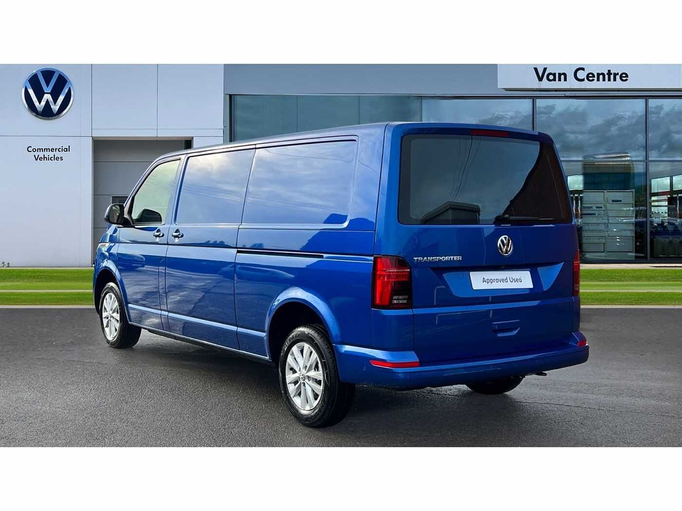 Volkswagen Transporter T30 Panel van Highline LWB 150 PS 2.0 TDI 7sp DSG