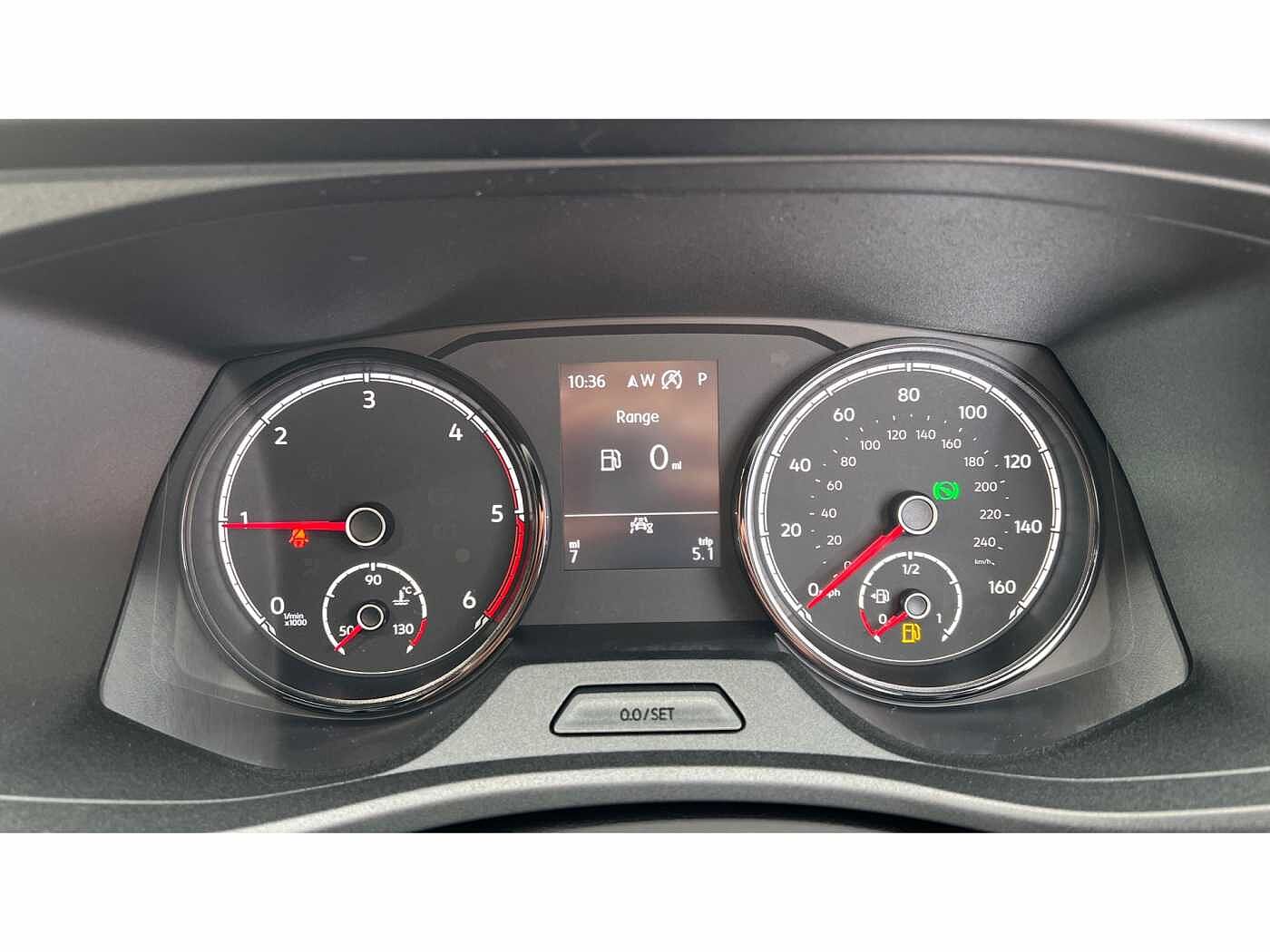 Volkswagen Transporter T30 Panel van Highline LWB 150 PS 2.0 TDI 7sp DSG