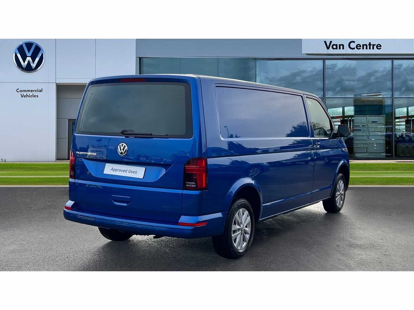 Volkswagen Transporter T30 Panel van Highline LWB 150 PS 2.0 TDI 7sp DSG