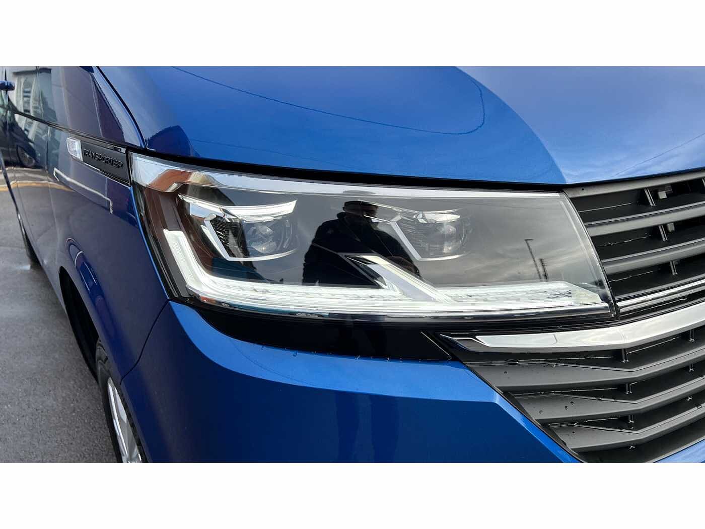 Volkswagen Transporter T30 Panel van Highline LWB 150 PS 2.0 TDI 7sp DSG