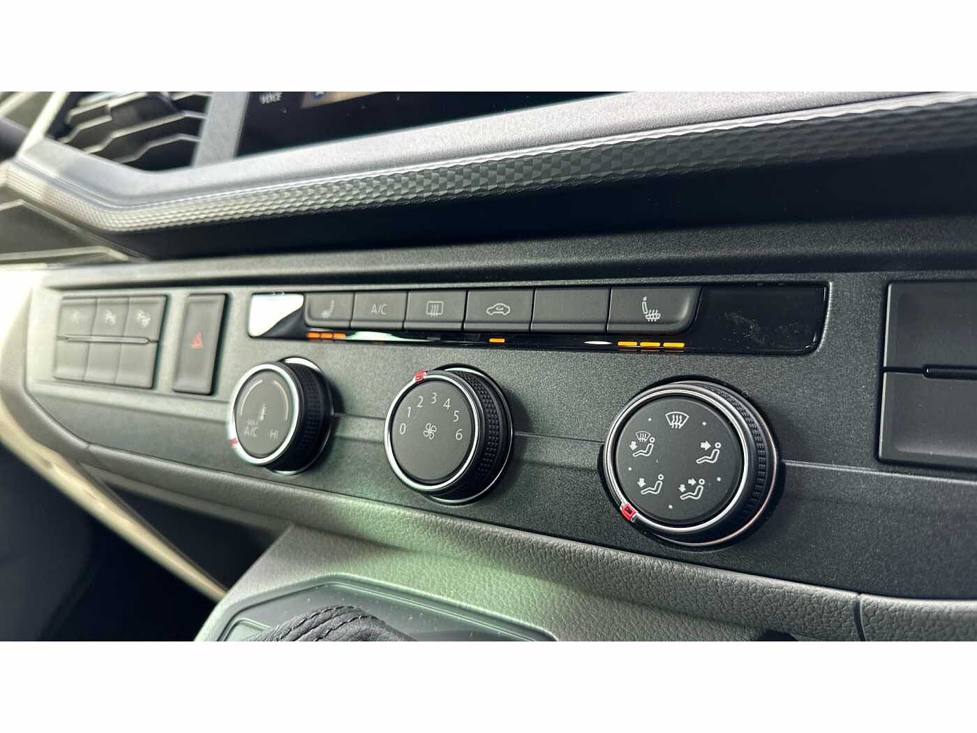 Volkswagen Transporter T32 Kombi Highline SWB 204 PS 2.0 TDI 7sp DSG