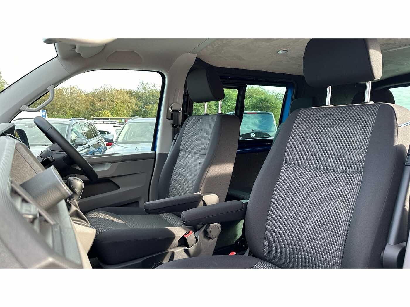 Volkswagen Transporter T32 Kombi Highline SWB 204 PS 2.0 TDI 7sp DSG